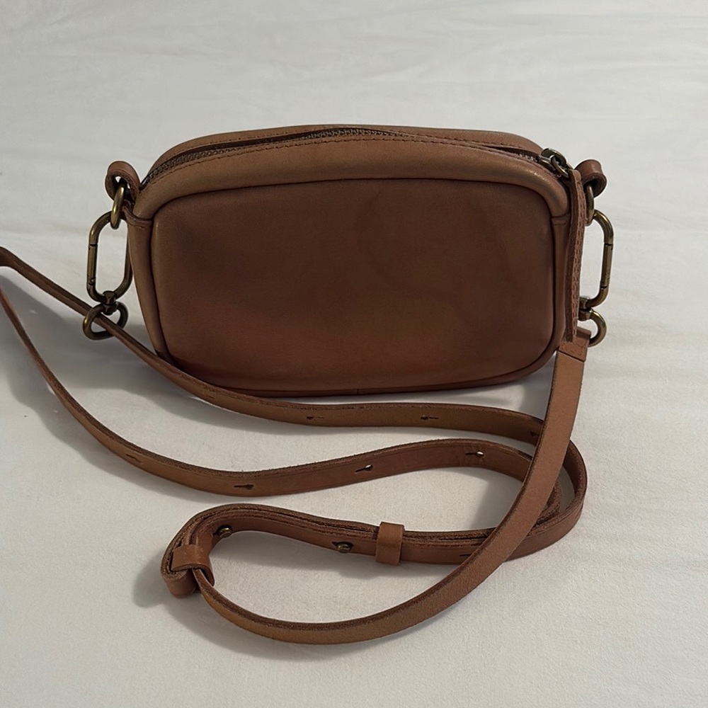Madewell small leather caribeaner bag